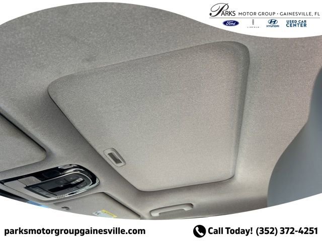 Used 2021 Hyundai Palisade Limited image 15