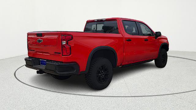 Used 2026 Chevrolet Silverado 1500 ZR2 w/ Dark Appearance Package image 31