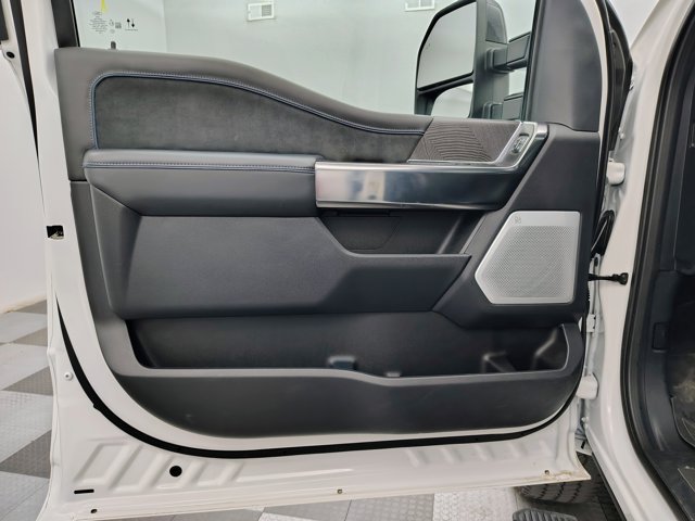 Certified 2025 Ford F350 Platinum AWD/4WD image 30