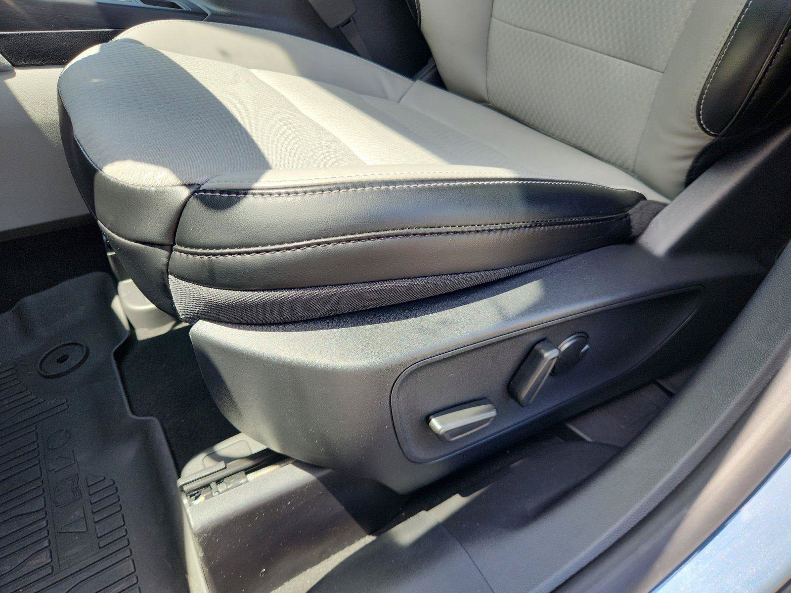 Certified 2024 Ford Escape SE FWD image 16