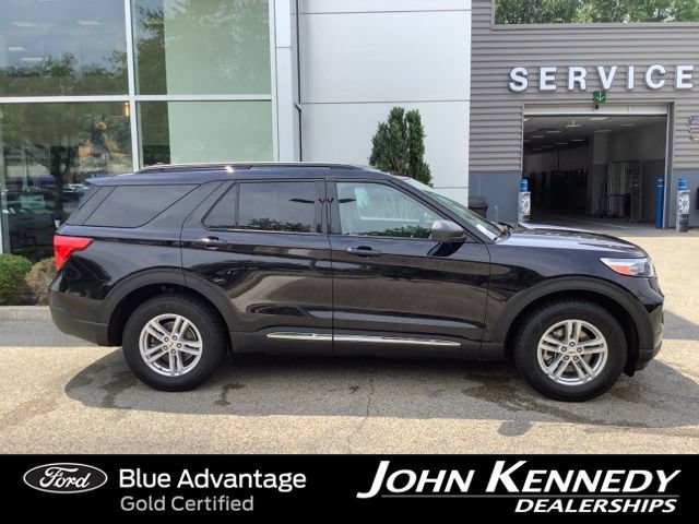 Certified 2023 Ford Explorer XLT w/ Equipment Group 202A AWD/4WD image 2