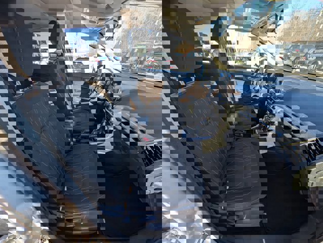 Certified 2019 Ford EcoSport SE w/ SE Convenience Package image 9