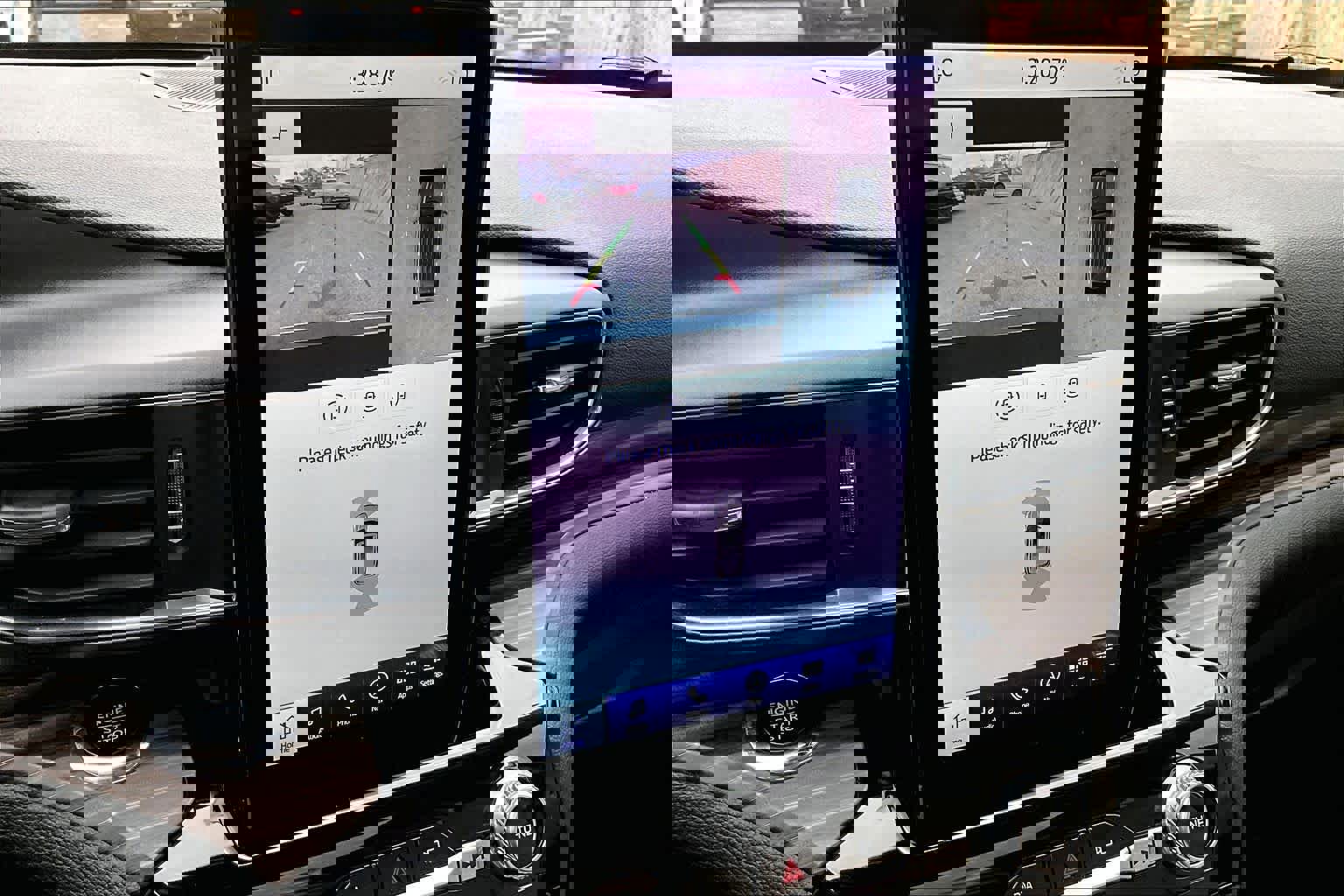 Certified 2023 Ford Explorer Limited w/ Limited Technology Package image 30