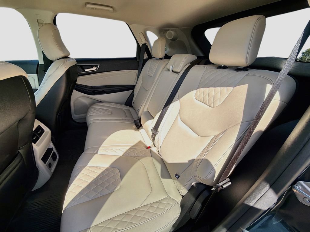 Certified 2024 Ford Edge Titanium AWD/4WD image 26