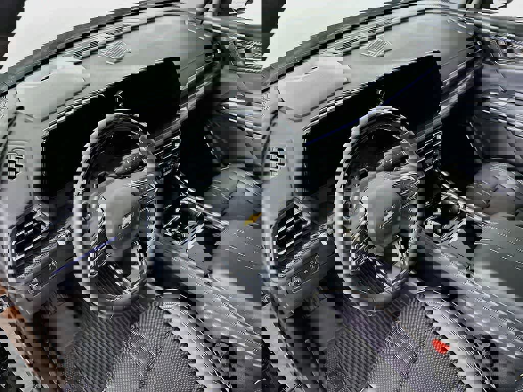 Used 2026 Chevrolet Traverse High Country w/ LPO, Floor Liner Package image 9