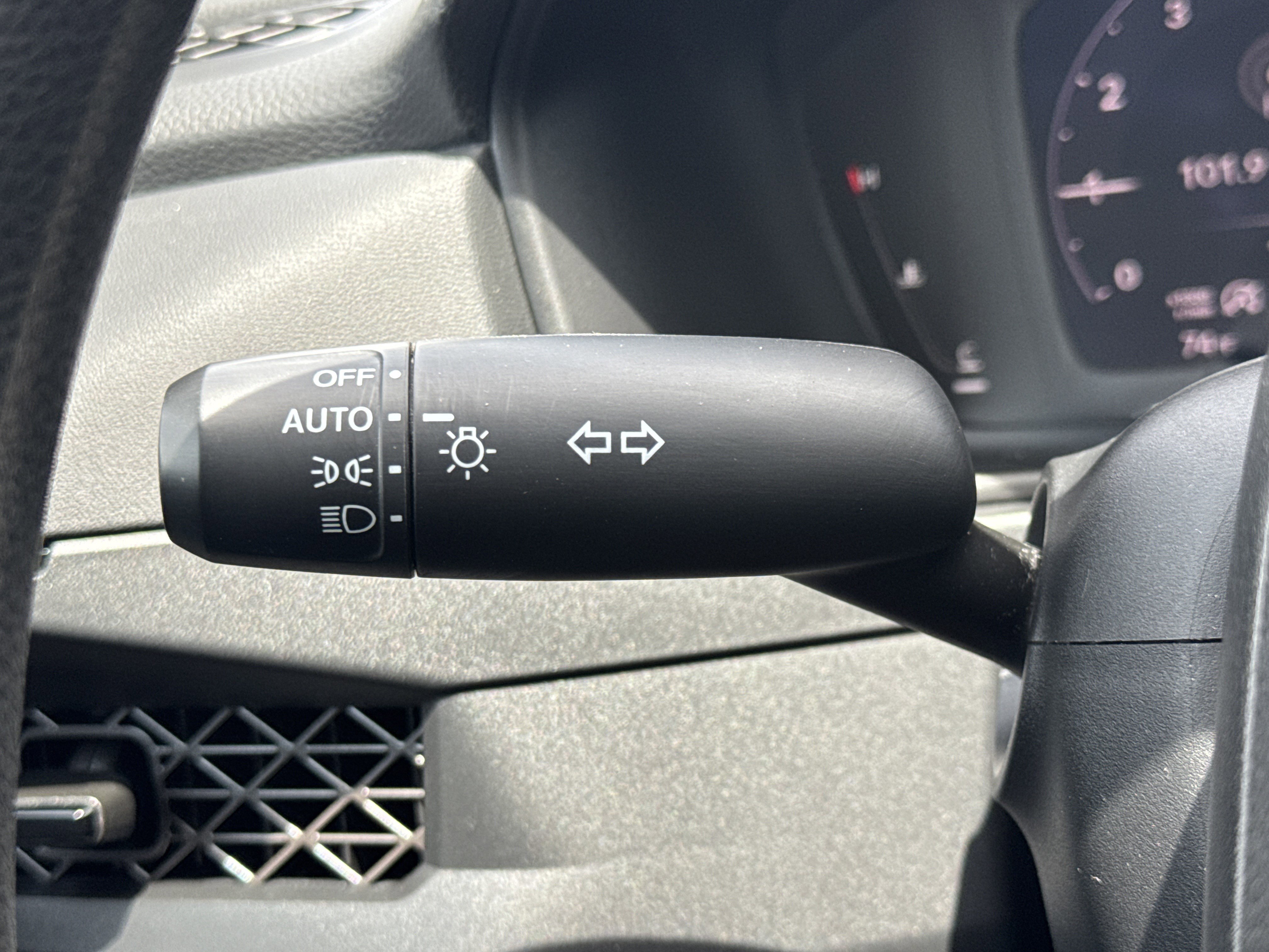 Used 2023 Honda Accord LX image 21