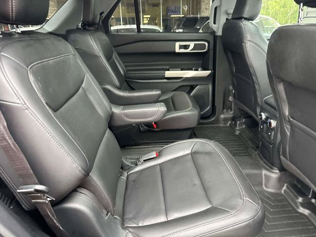 Certified 2023 Ford Explorer XLT w/ Equipment Group 202A RWD image 10