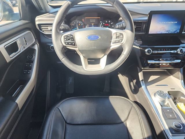 Certified 2023 Ford Explorer Limited AWD/4WD image 9