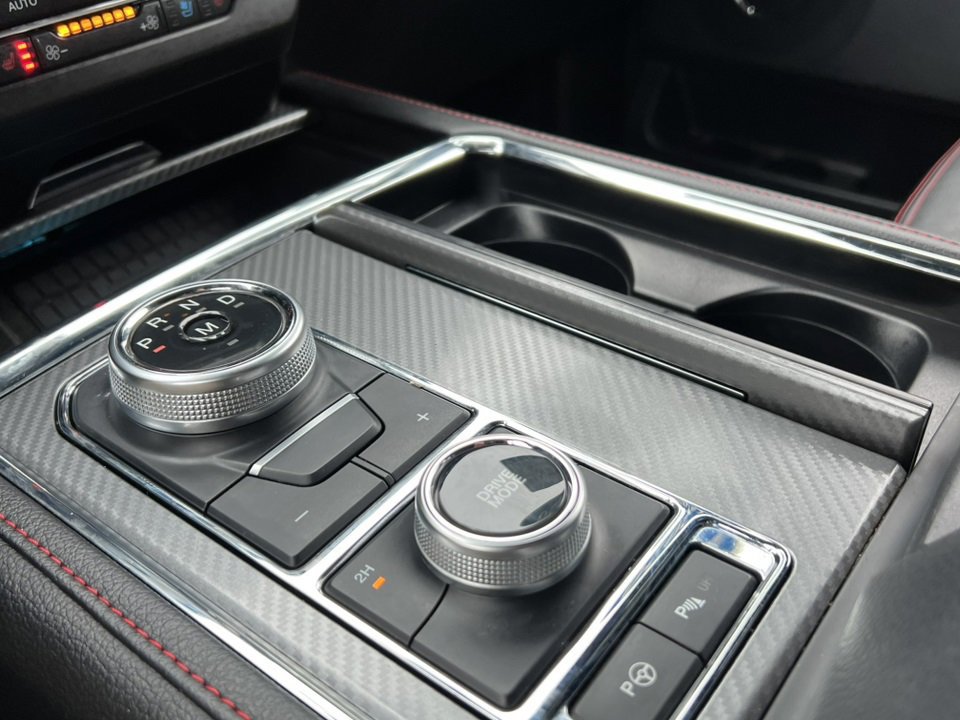 Certified 2020 Ford Expedition Limited w/ Equipment Group 303A image 33