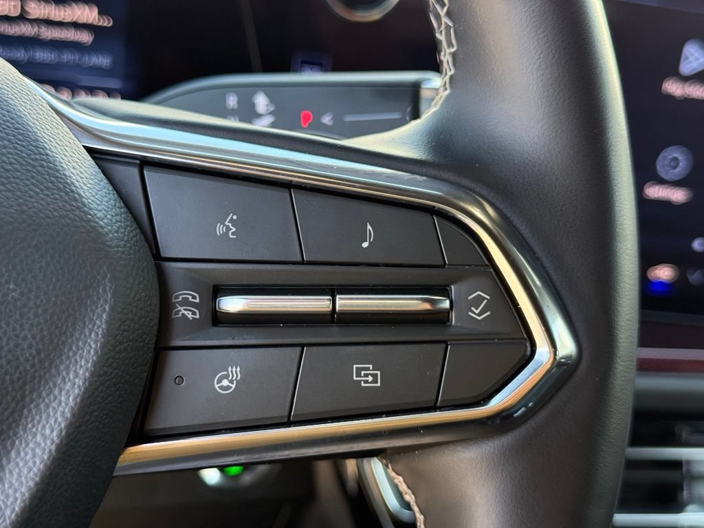 Used 2025 Chevrolet Traverse Z71 AWD/4WD image 15