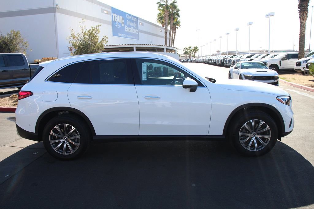 Used 2025 Mercedes-Benz GLC 300 4MATIC image 8