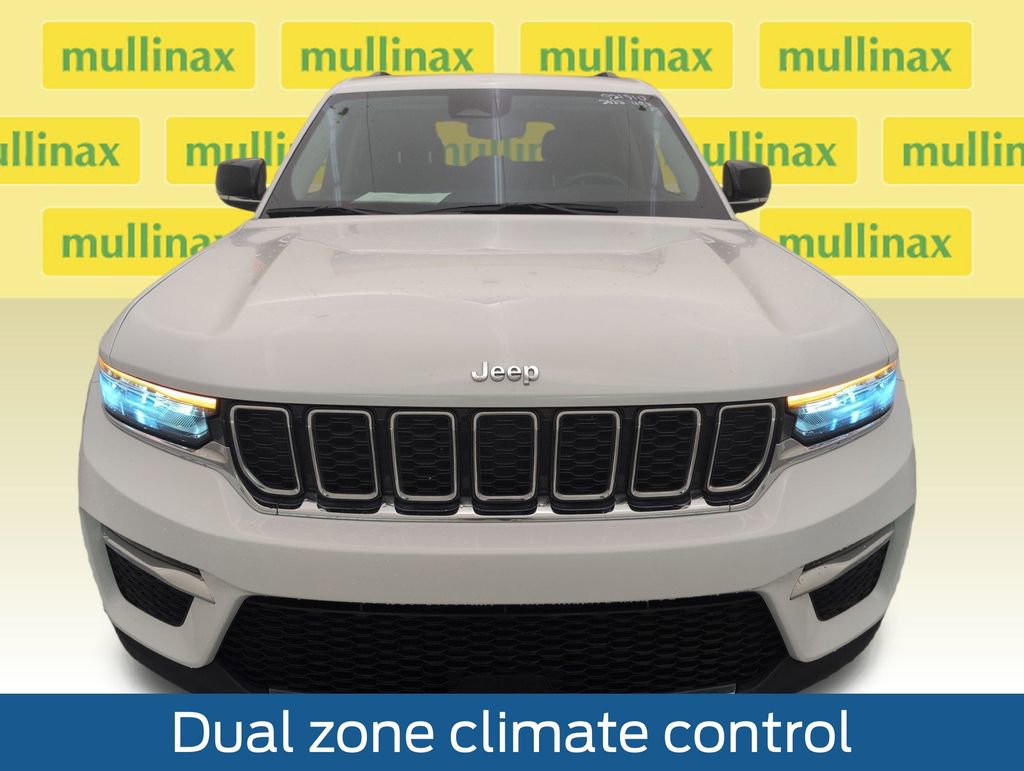 Used 2022 Jeep Grand Cherokee Limited AWD/4WD image 15