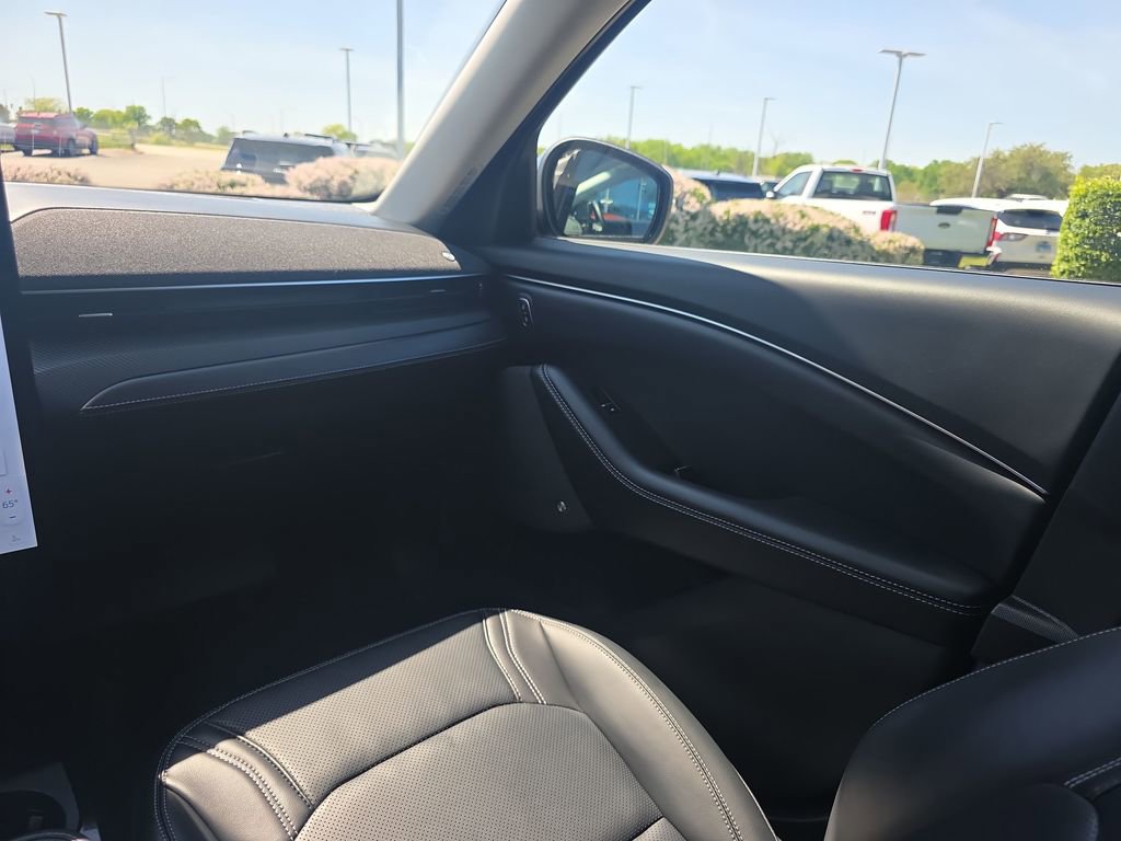 Certified 2025 Ford Mustang Mach-E Premium RWD image 26