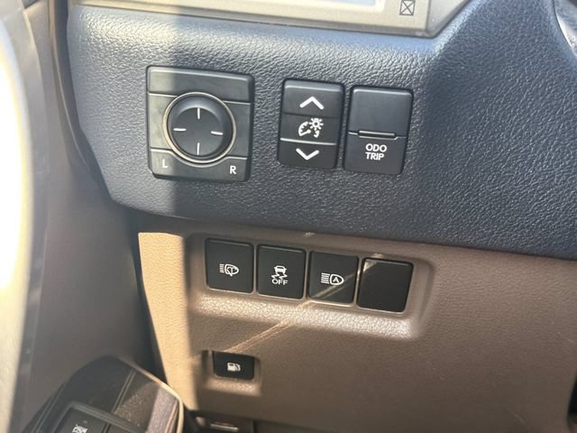 Used 2020 Lexus GX 460 Premium AWD/4WD image 13