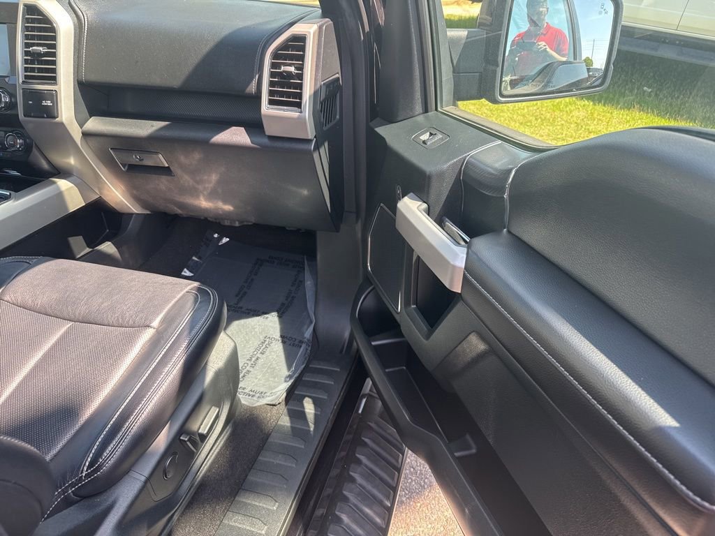 Certified 2019 Ford F150 Lariat image 40