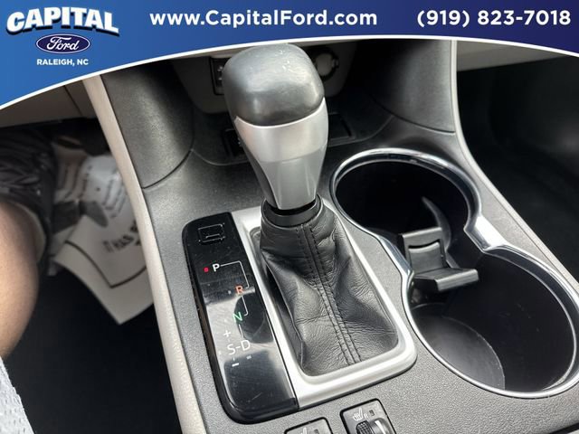 Used 2019 Toyota Highlander XLE image 29