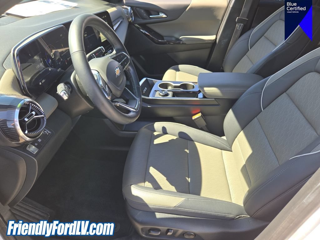 Used 2026 Chevrolet Equinox LT w/ Convenience Package II FWD image 11