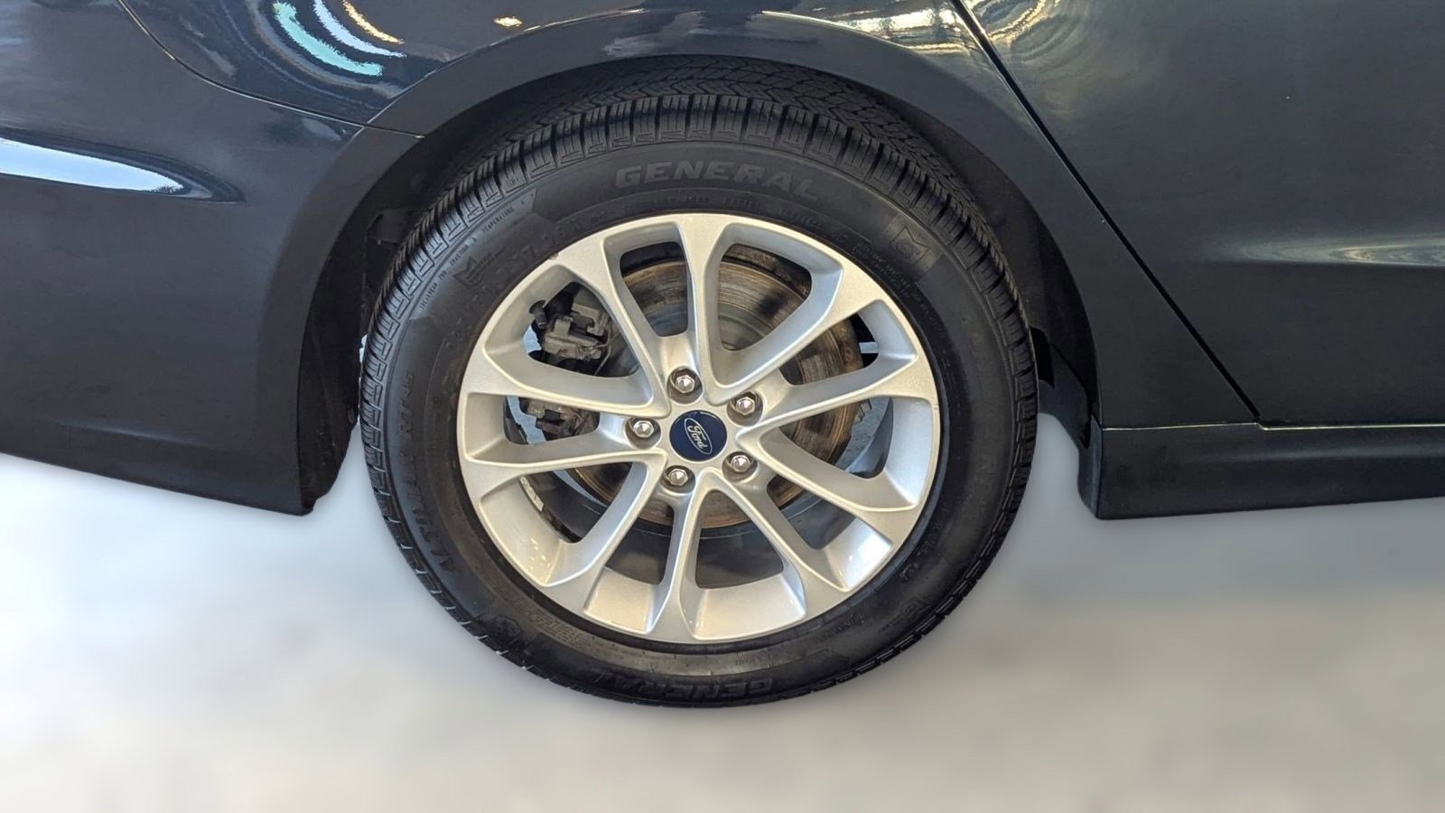 Certified 2020 Ford Fusion SE image 12