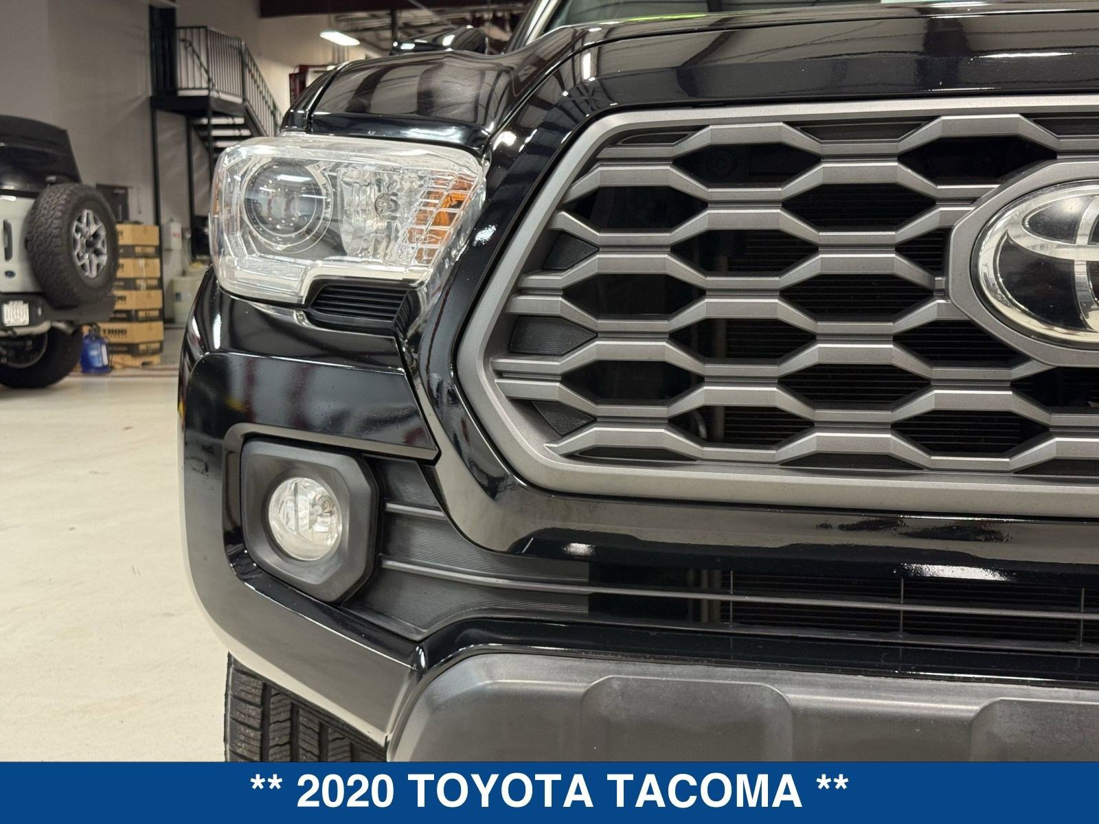 Used 2020 Toyota Tacoma TRD Off-Road image 9