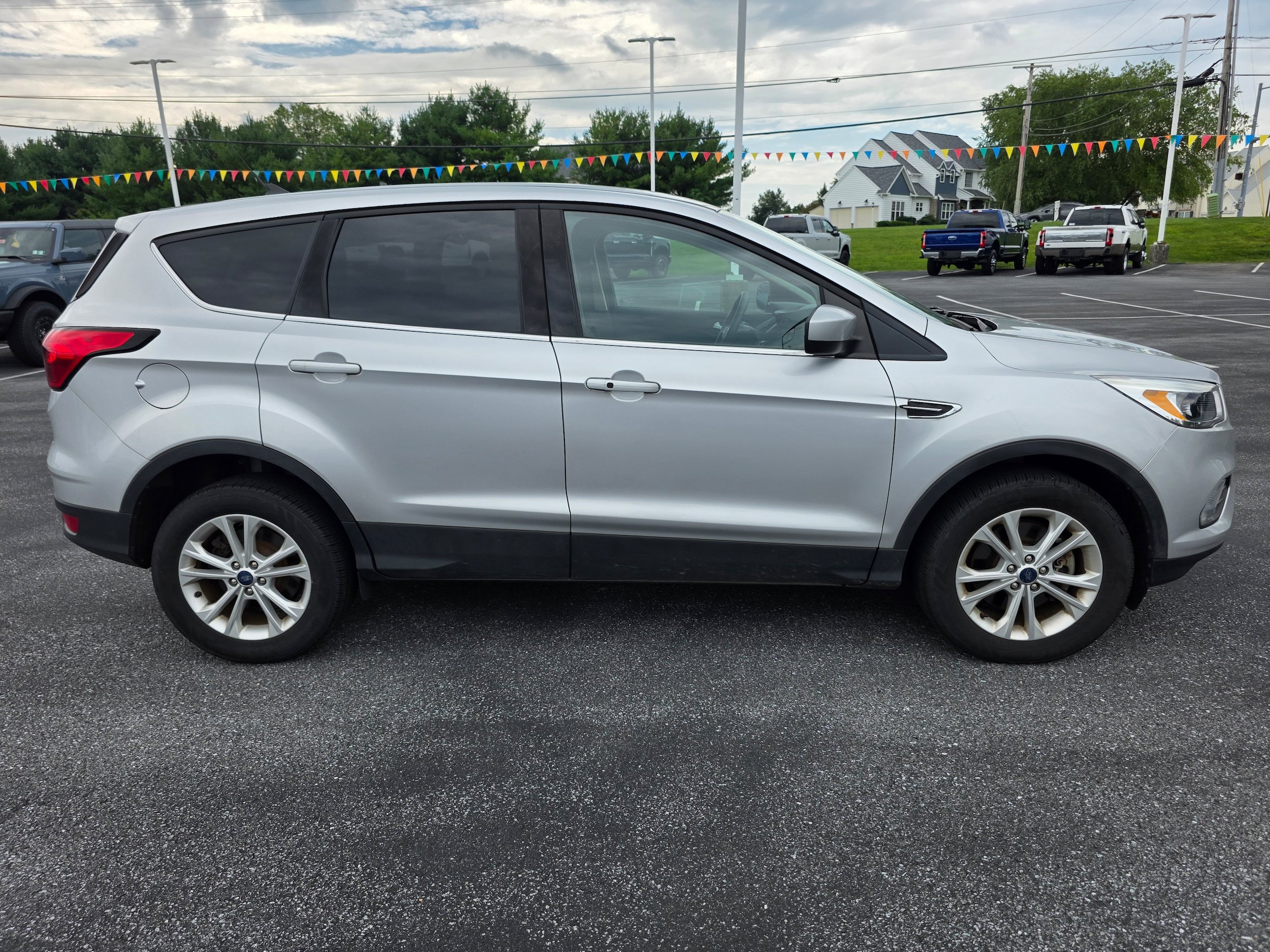 Certified 2019 Ford Escape SE AWD/4WD image 4