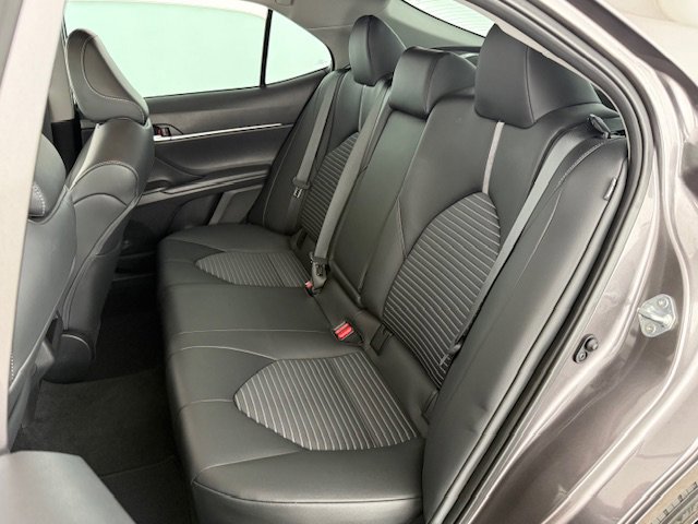 Used 2023 Toyota Camry SE image 21