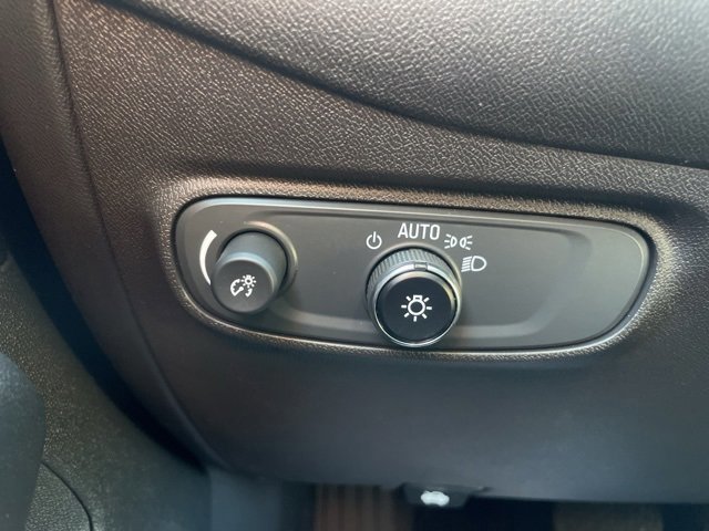 Used 2023 Chevrolet Equinox LT image 19