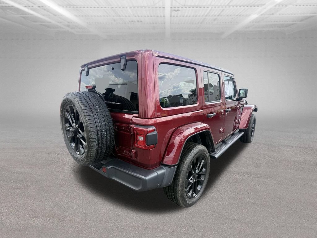 Used 2021 Jeep Wrangler Unlimited Sahara w/ Cold Weather Group AWD/4WD image 4