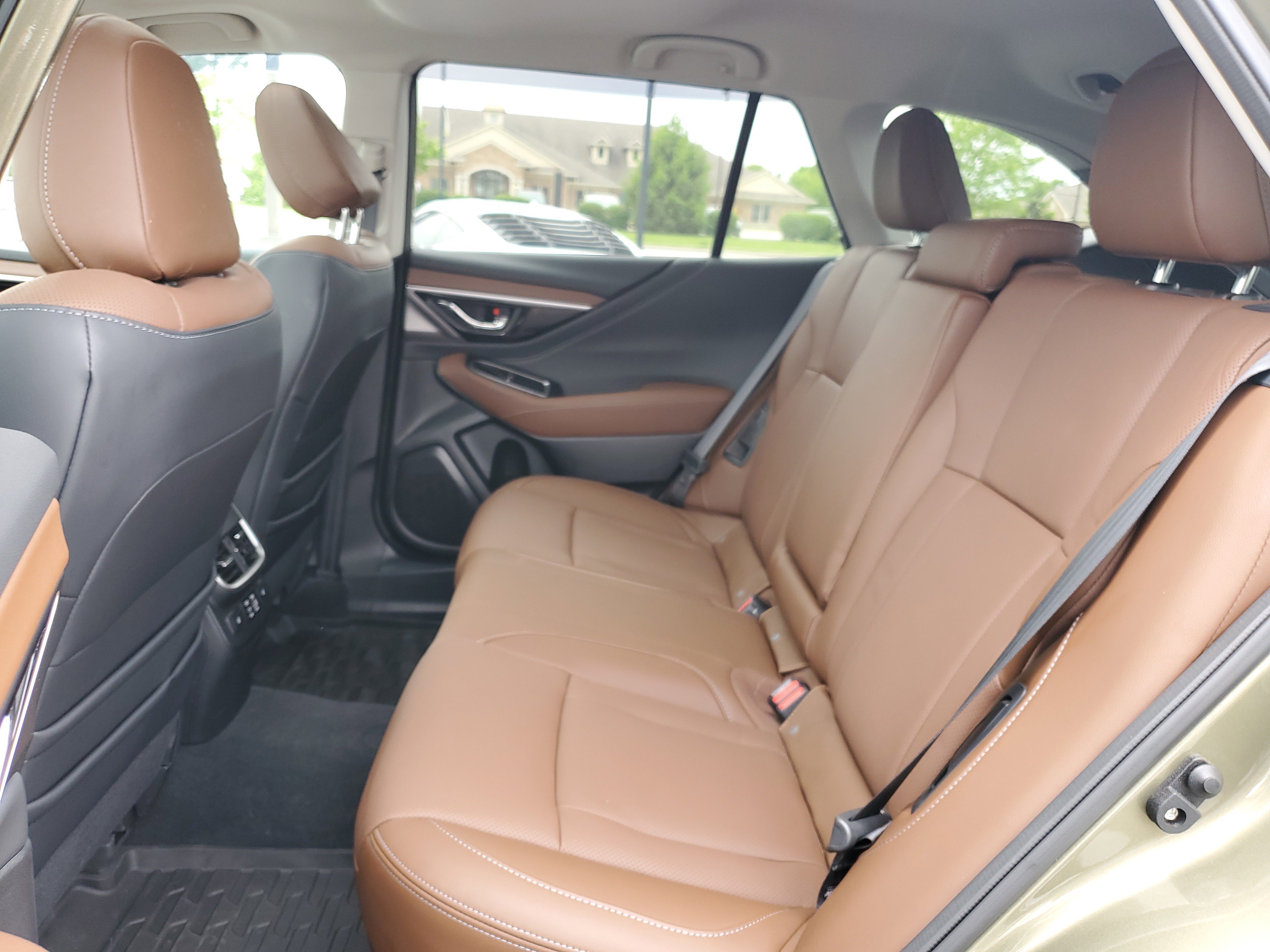 Used 2024 Subaru Outback Touring AWD/4WD image 16