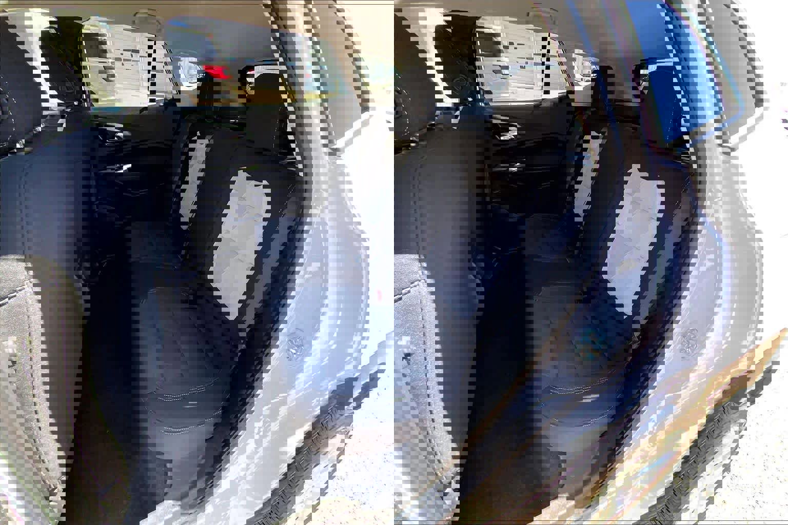 Used 2025 Chevrolet Trax LS image 21