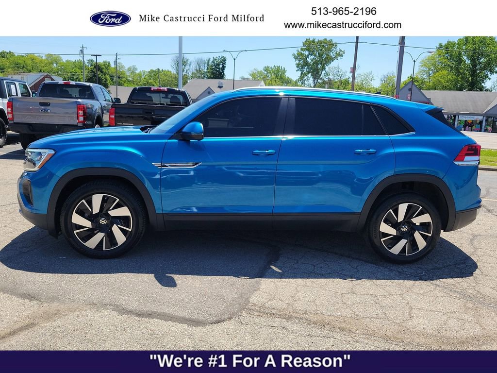 Used 2024 Volkswagen Atlas Cross Sport SE AWD/4WD image 2
