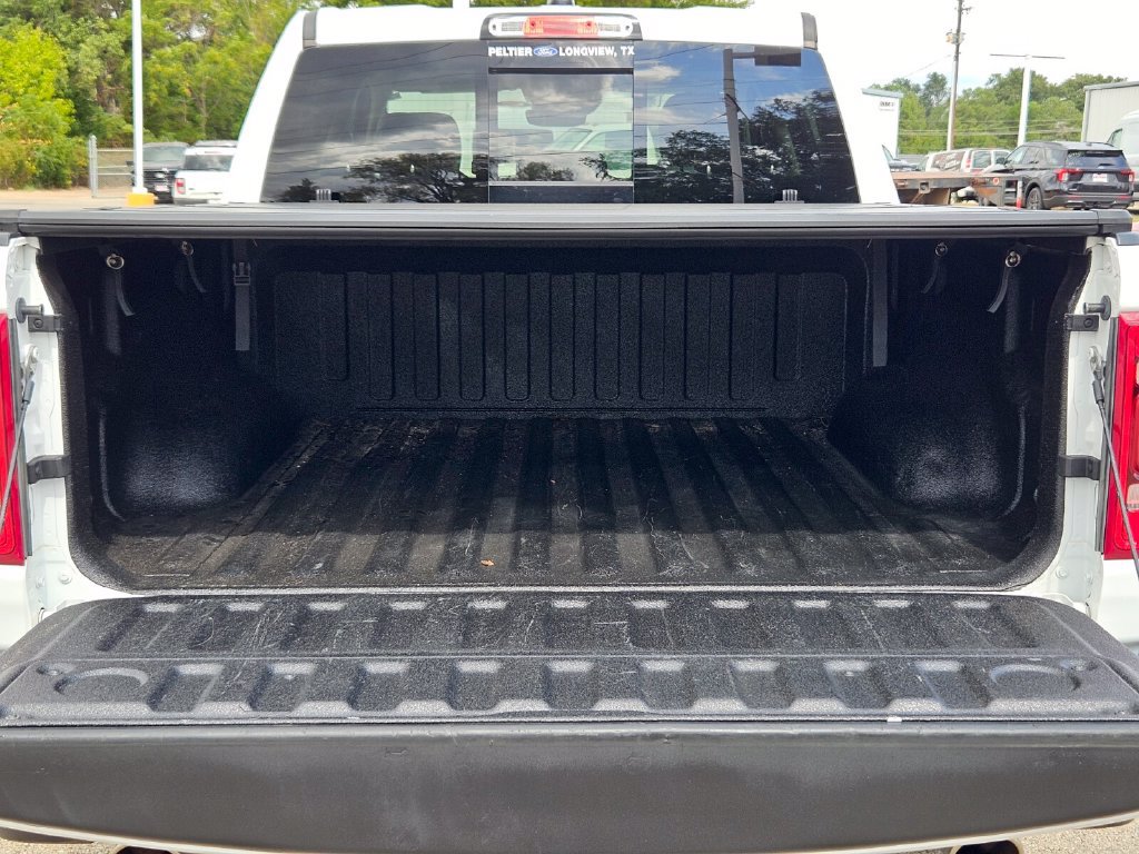 Used 2022 RAM 1500 Laramie AWD/4WD image 11