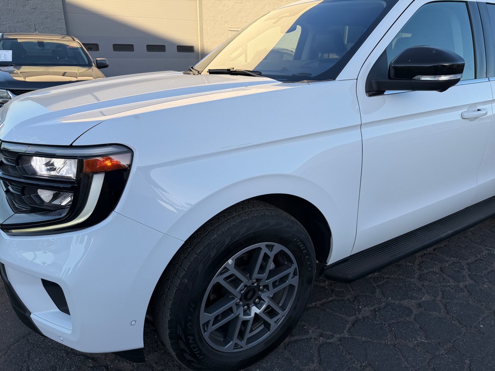 Certified 2025 Ford Expedition Active AWD/4WD image 10
