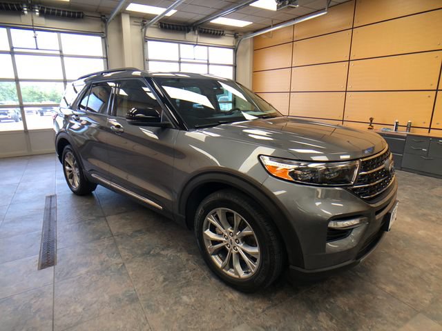 Certified 2023 Ford Explorer XLT w/ Equipment Group 202A