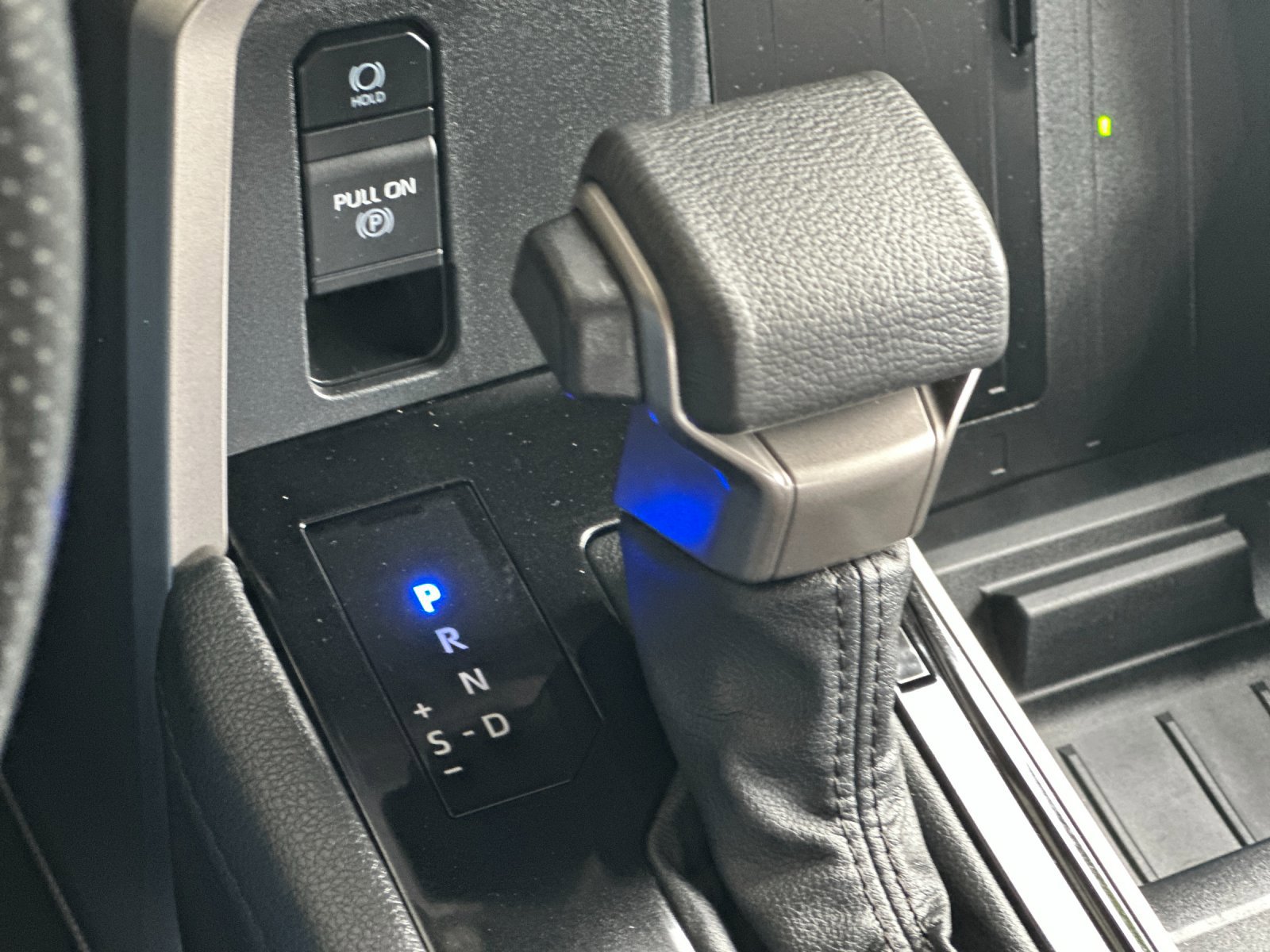 Used 2024 Toyota Tundra Limited image 20