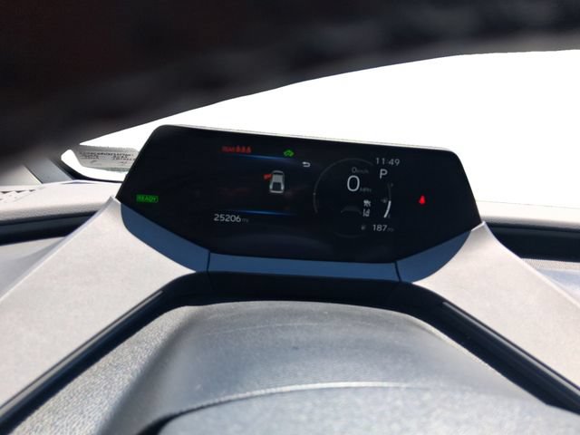 Used 2025 Toyota Prius LE FWD image 14