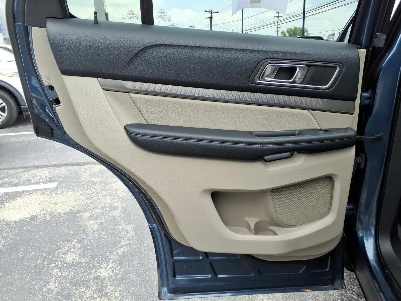 Certified 2018 Ford Explorer XLT w/ Equipment Group 202A AWD/4WD image 12