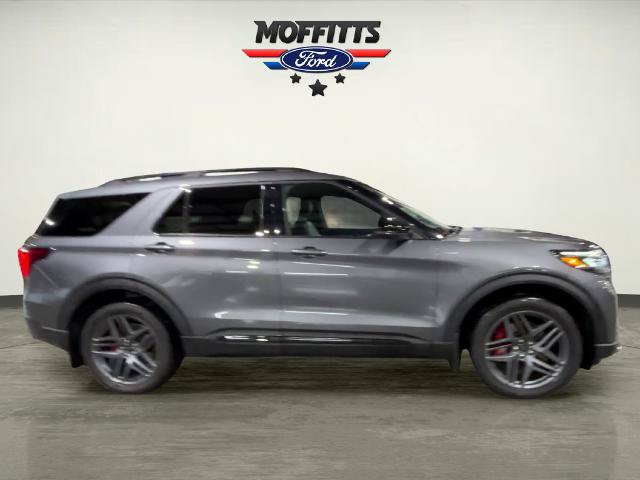 Certified 2025 Ford Explorer ST-Line w/ Premium Package AWD/4WD image 6