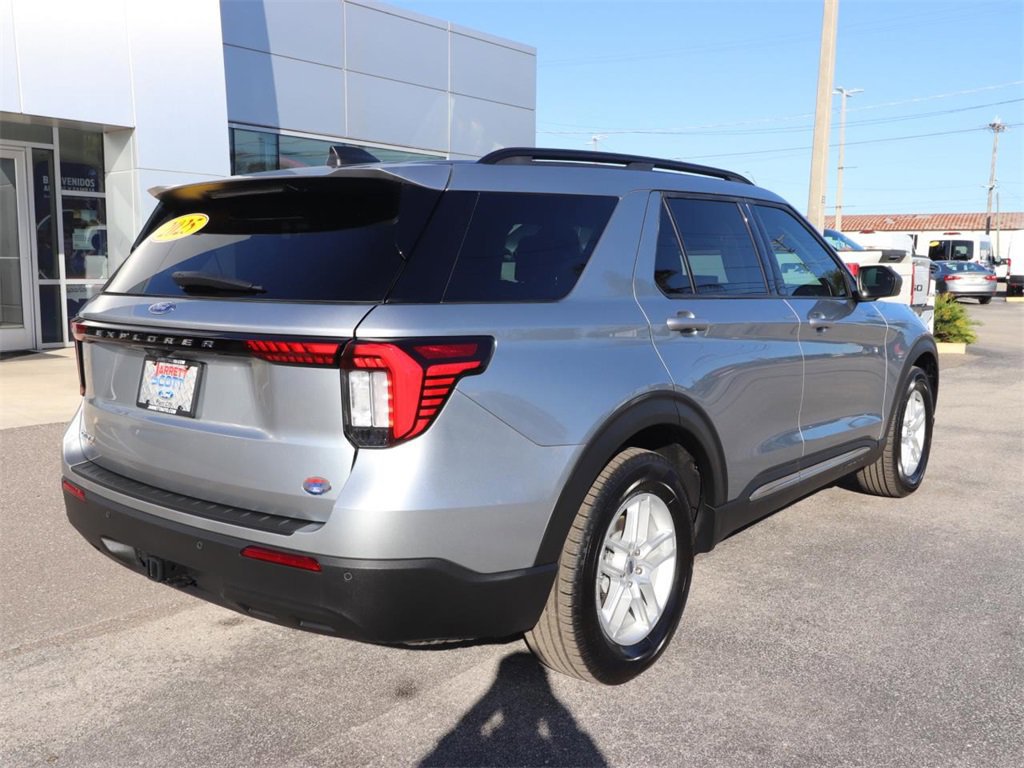 Certified 2025 Ford Explorer Active image 5