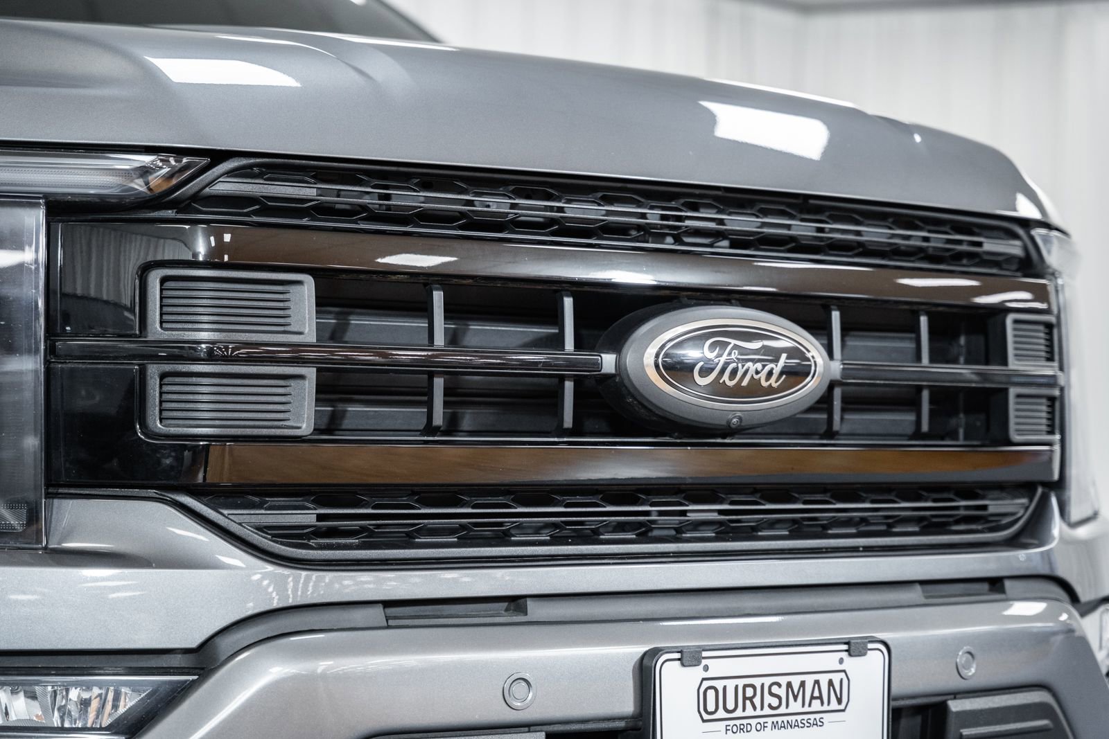 Certified 2023 Ford F150 Platinum w/ Max Trailer Tow Package image 7