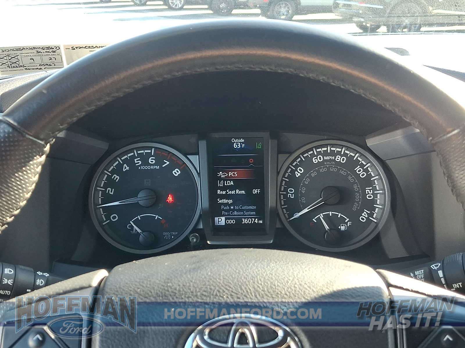 Used 2023 Toyota Tacoma TRD Off-Road w/ Technology Package AWD/4WD image 18