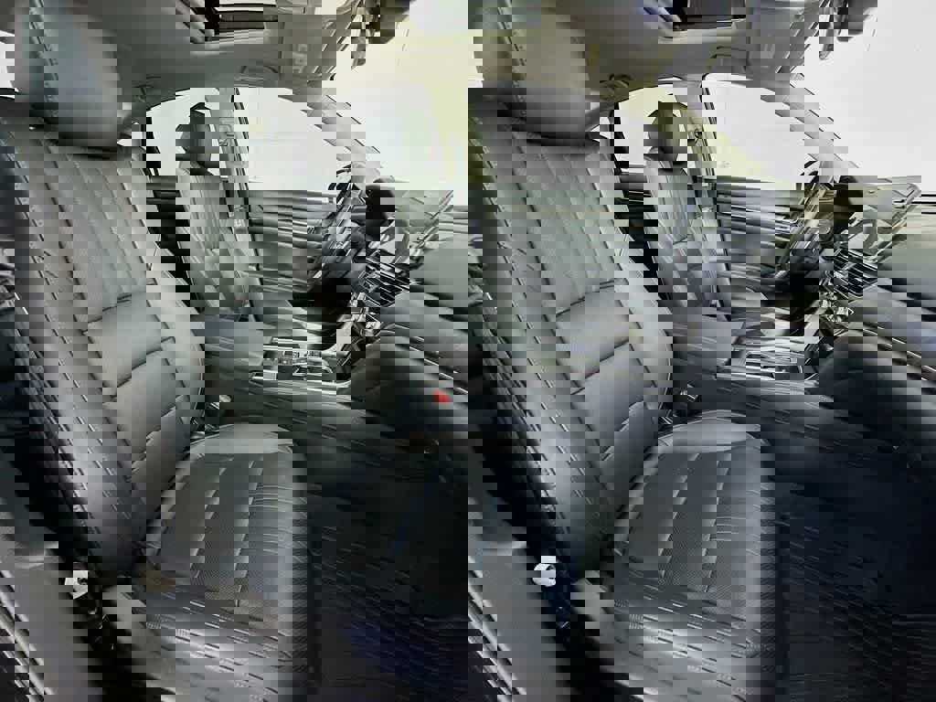 Used 2022 Honda Accord EX-L image 18