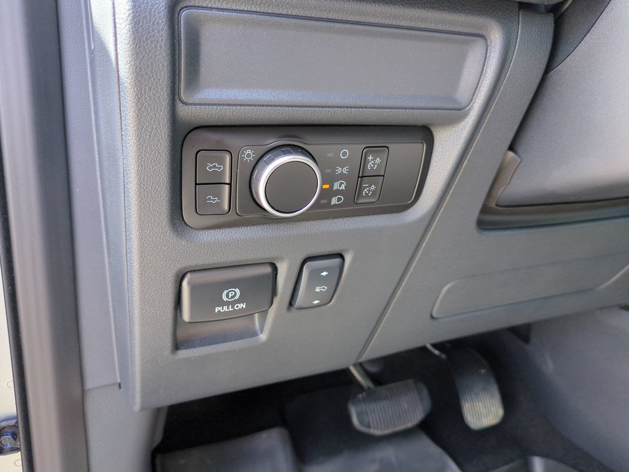 Certified 2025 Ford F150 Lightning Lariat AWD/4WD image 18