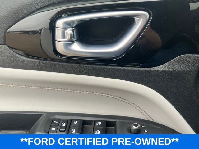 Used 2024 Jeep Compass Limited image 18