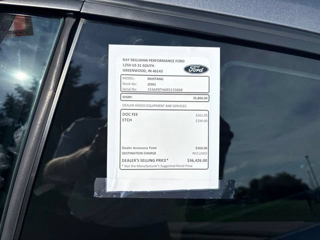 Certified 2024 Ford Mustang Coupe RWD image 3