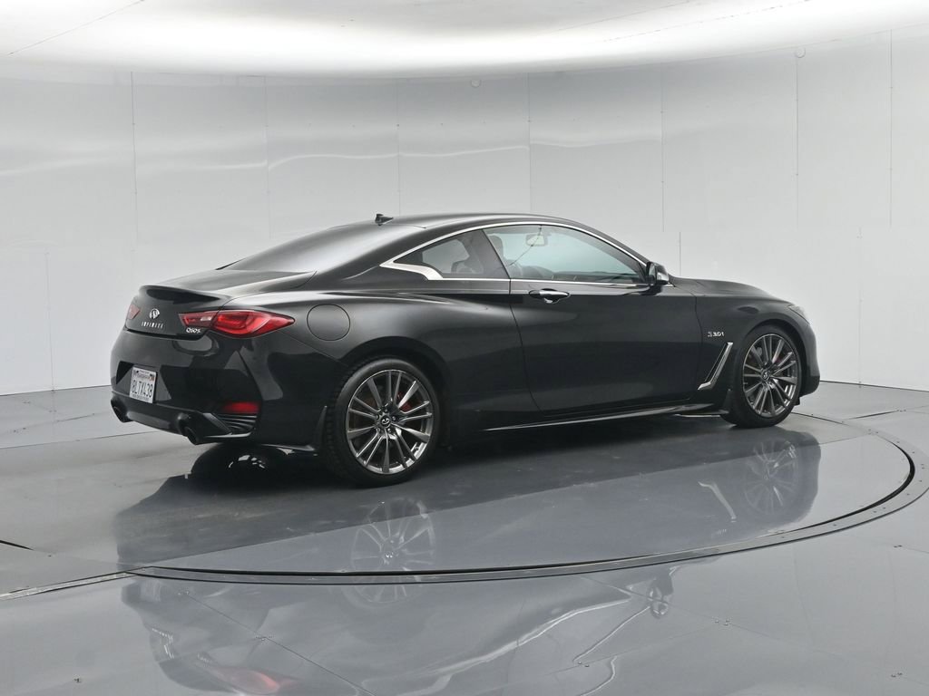 Used 2017 INFINITI Q60 Red Sport 400 RWD image 26