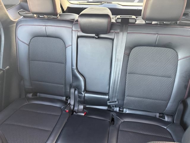 Certified 2025 Ford Escape ST-Line FWD image 23