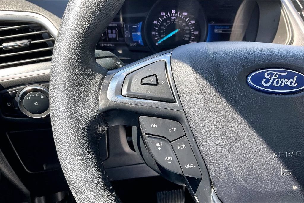Certified 2024 Ford Edge SEL w/ Sport Appearance Package AWD/4WD image 18