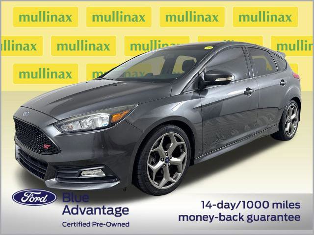 Certified 2018 Ford Focus ST FWD image 6