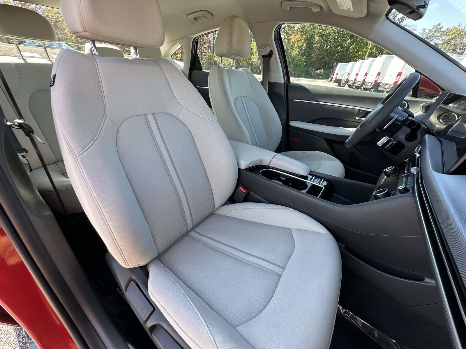 Used 2025 Hyundai Sonata SEL FWD image 25