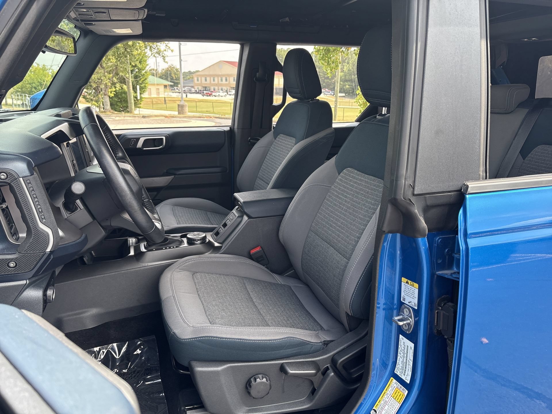 Certified 2023 Ford Bronco Outer Banks AWD/4WD image 16
